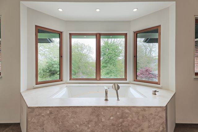 Bedroom Primary Ensuite